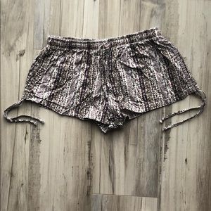 Comfy cotton tie-side shorts